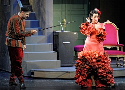 Miloš Horák a Veronika Holbová v Lazebníkovi sevillském!!! Foto: NDM