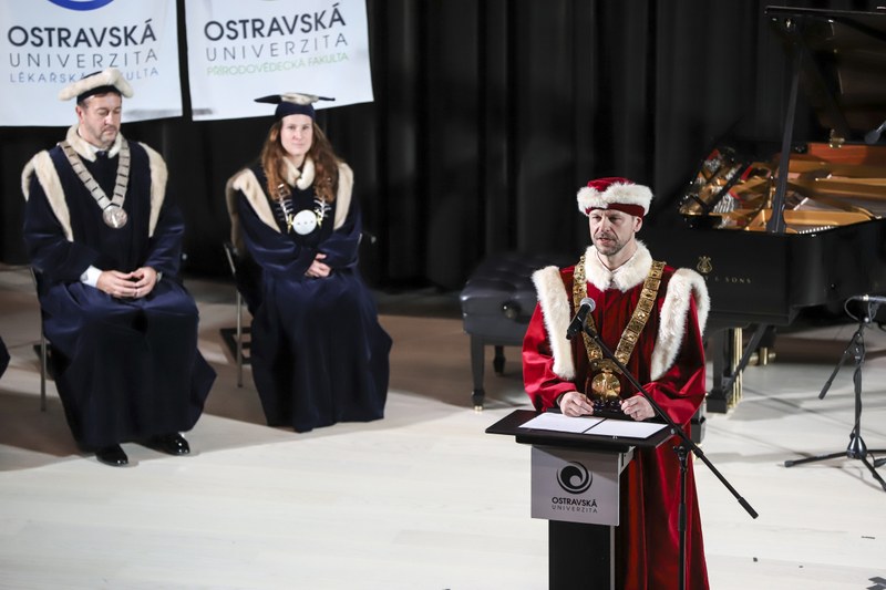 Ostravská univerzita má nového rektora Ostravská univerzita má nového rektora