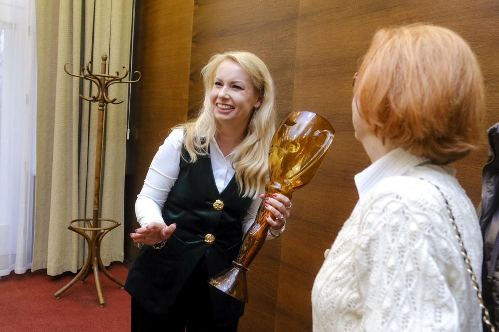 Sošku s označením antické múzy dramatu si potěžkala také náměstkyně primátora