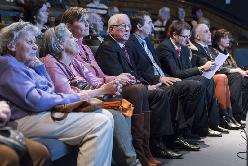 Slavnostní chvíle v divadle loutek