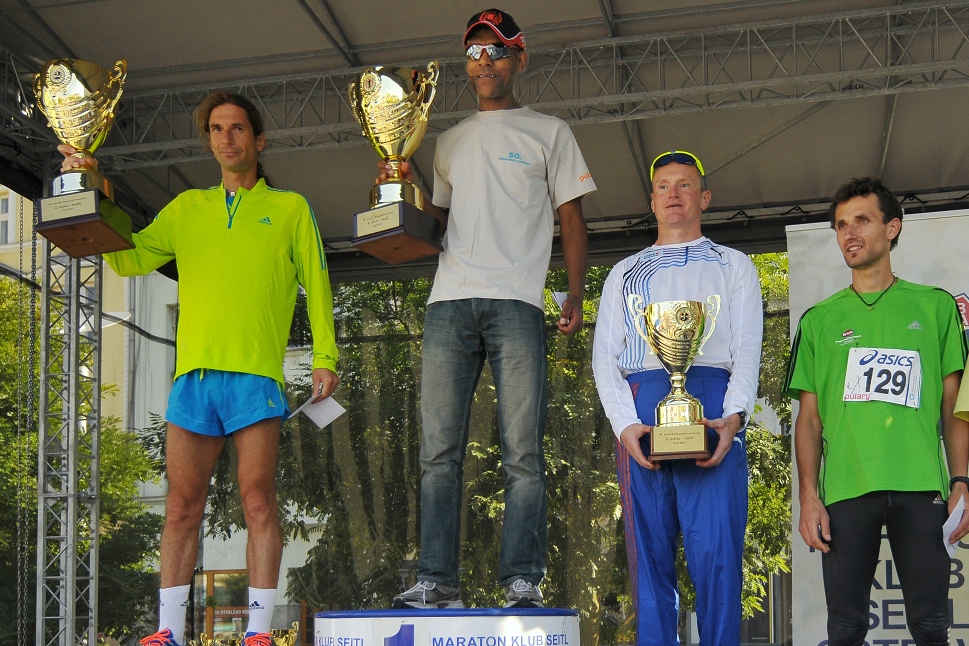 M. Serbessa na nejvyšším stupni