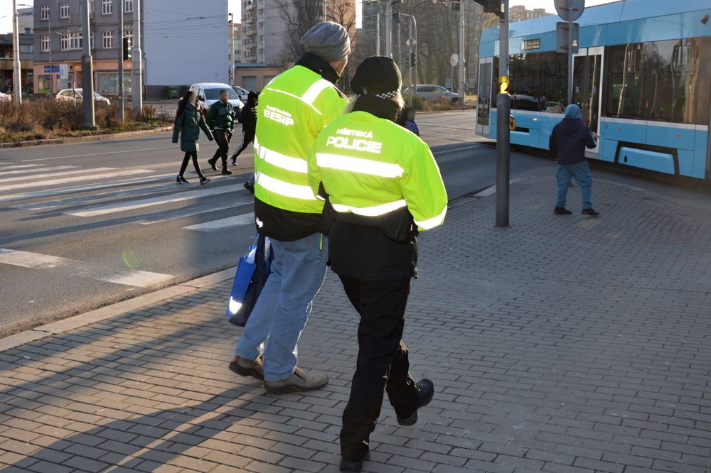 Bezpečnostní prvky používají také samotní strážníci Bezpečnostní prvky používají také samotní strážníci