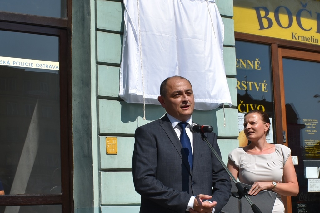 Náměstek primátora Radim Babinec připomenul okolnosti náletu.