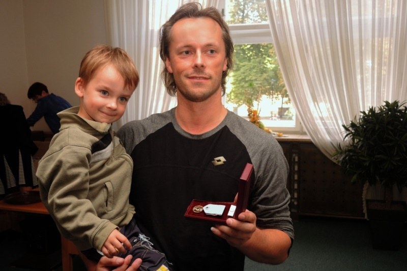 Šestatřicetiletý Daniel Lys z Dubiny přišel i se synem Adrianem.