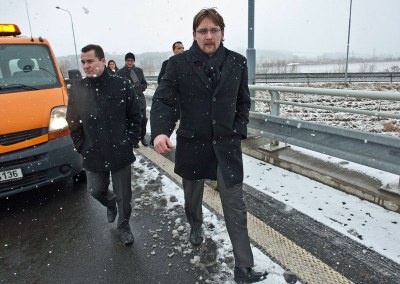 FOTO: Ministr dopravy P. Dobeš (vpravo) a nám. primátora A. Boháč na dálnici