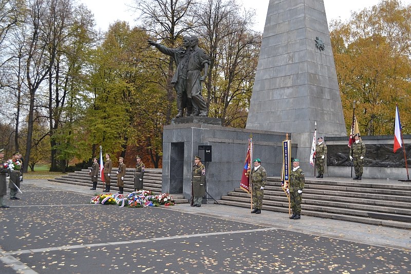 Pietní akt k uctění památky válečných veteránů Pietní akt k uctění památky válečných veteránů