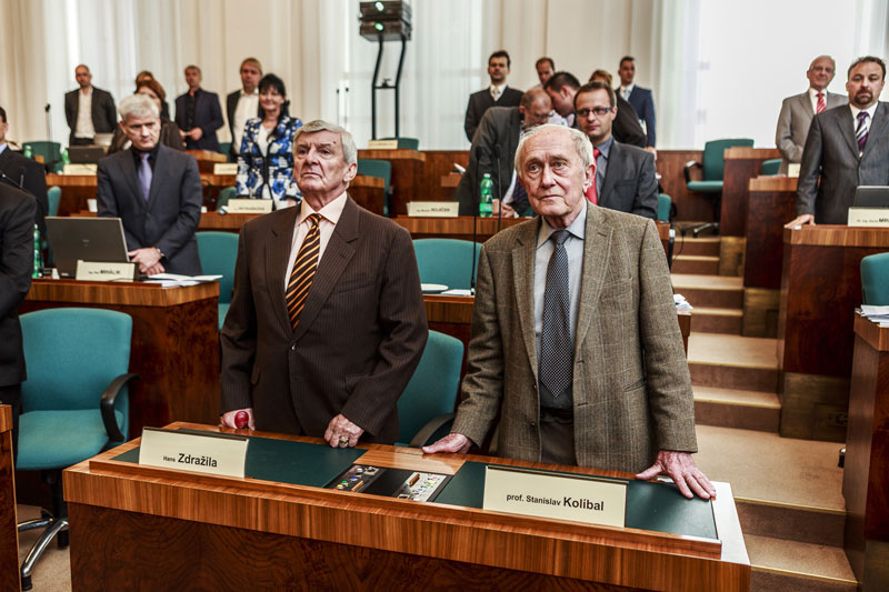 Hans Zdražila a Stanislav Kolíbal převzali vyznamenání města Ostravy. Foto: J. Zerzoň
