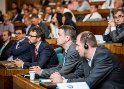 Účastníci konference v sále Nové radnice. Foto: J. Zerzoň