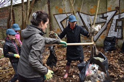 Magistrátní tým se akce účastní pravidelně. V roce 2019 se kupříkladu uklízela lokalita Střelnice. Foto: MMO.