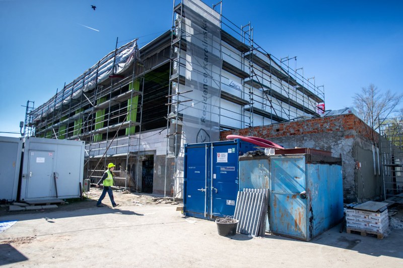 Rekonstrukce haly v Pustkovci