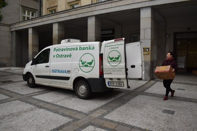 Potravinová banka dopraví pomoc těm, kdo ji potřebují. Foto: MMO