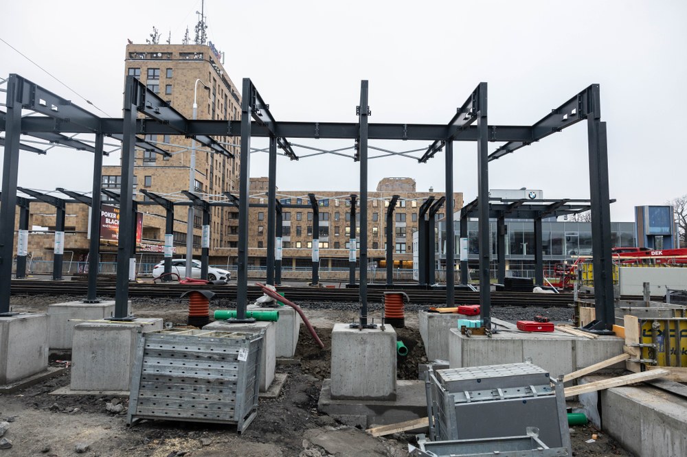 Práce na rekonstrukci náměstí Republiky