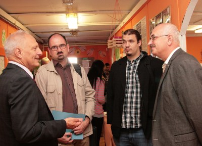 Náměstek primátora Zbyněk Pražák (vlevo) v rozhovoru s účastníky setkání. Foto: B. Krzyžanek