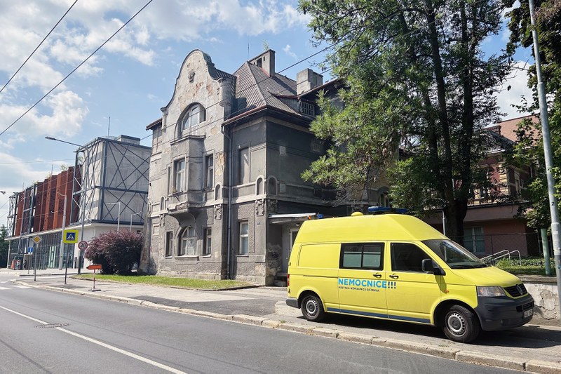 Bývalá lékárna_přechodné působiště CDZ.jpg