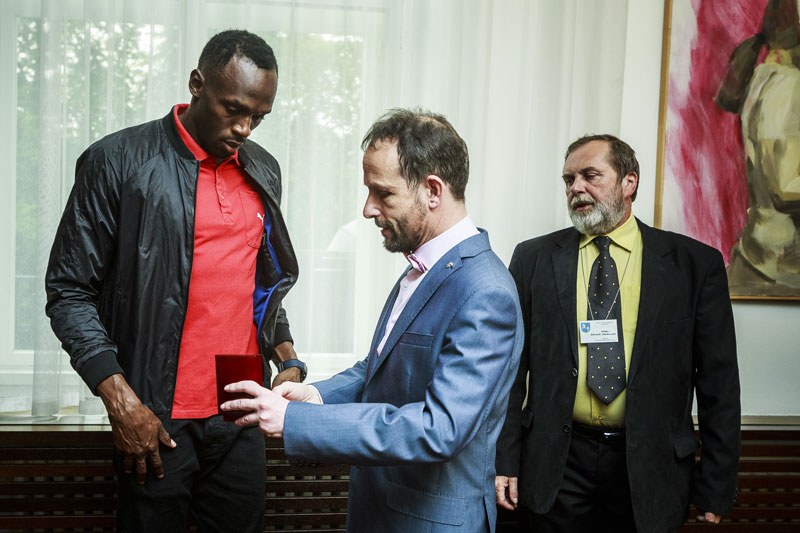 T. Macura a replika Landecké venuše pro U. Bolta.