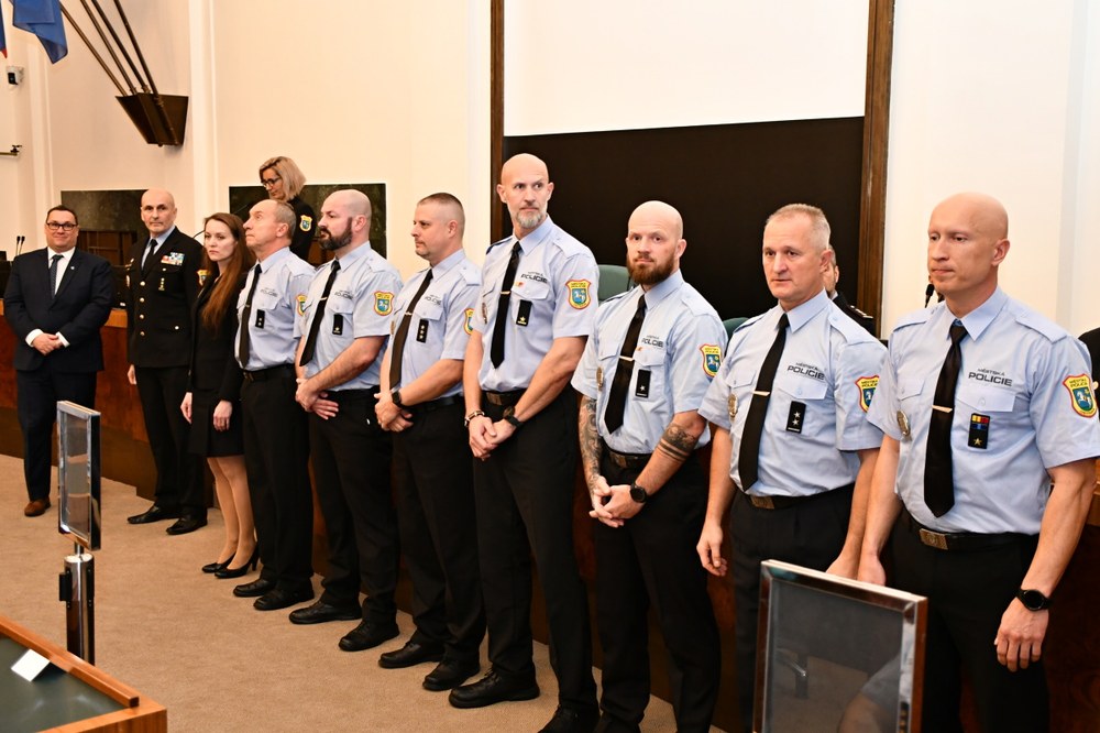 Nástup vyznamenaných strážníků Nástup vyznamenaných strážníků