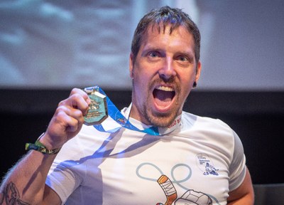 Medaile pro naše parahokejisty. Foto: Lukáš Kaboň