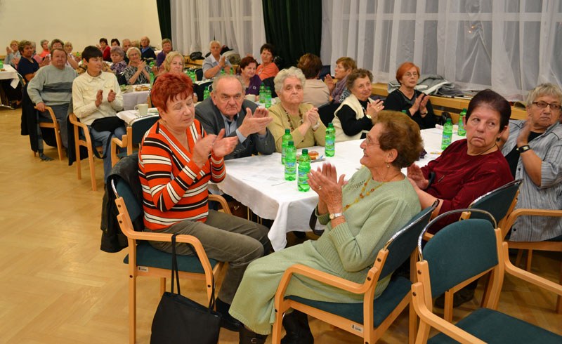 Delegáti zastupovali na 2 500 seniorů