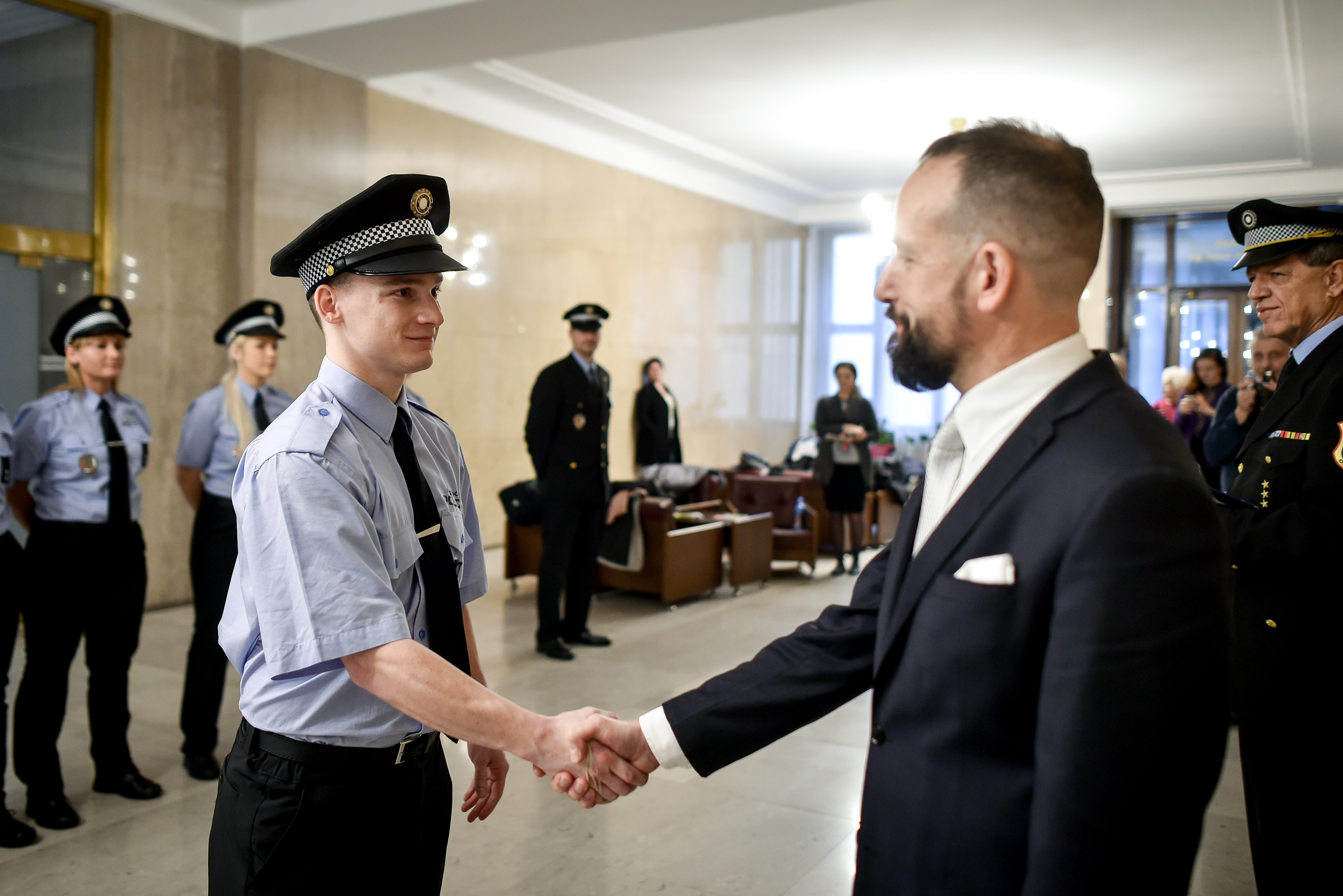 Slavnostní slib složilo třináct strážníků. Foto: Lukáš Kaboň