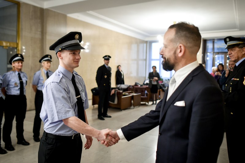 Primátor přijal slib nových strážníků Primátor přijal slib nových strážníků