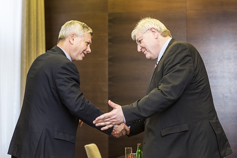  P. Kajnar a D. Lingemann