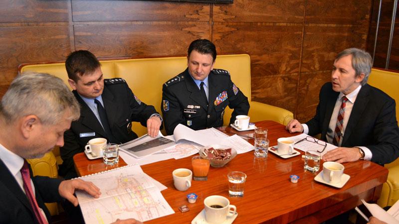 Na téma Hranečník hovoří J. Hrabina