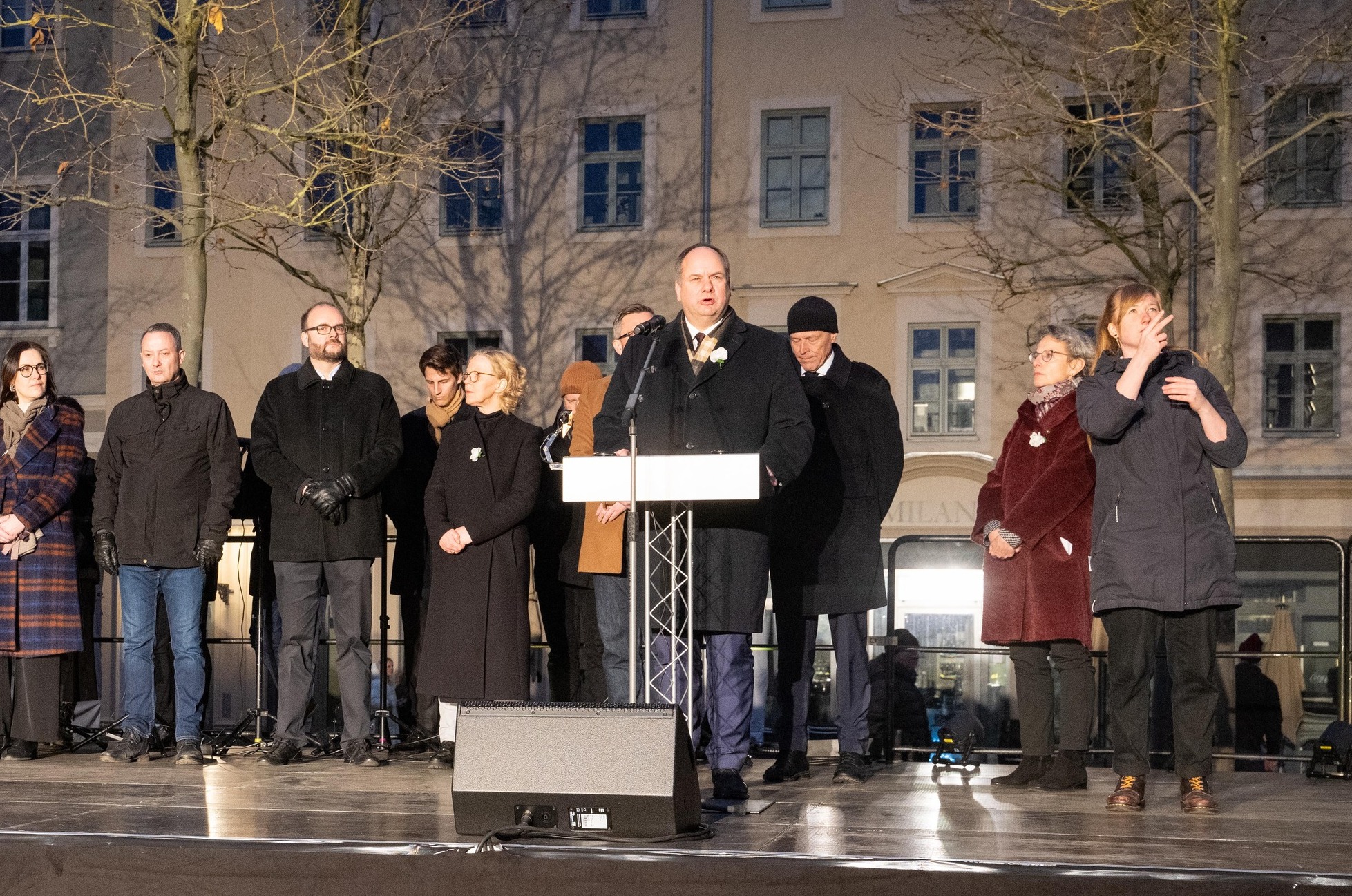 Vzpomínkové shromáždění v Drážďanech. Zdroj: facebook města Drážďany