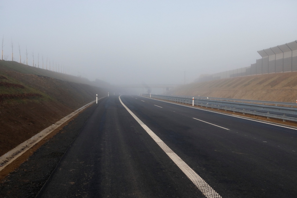 Nově dostavěný úsek prodloužené Rudné. Foto: Jiří Zerzoň