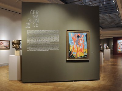 Foto z výstavy Černá slunce v Galerii výtvarného umění