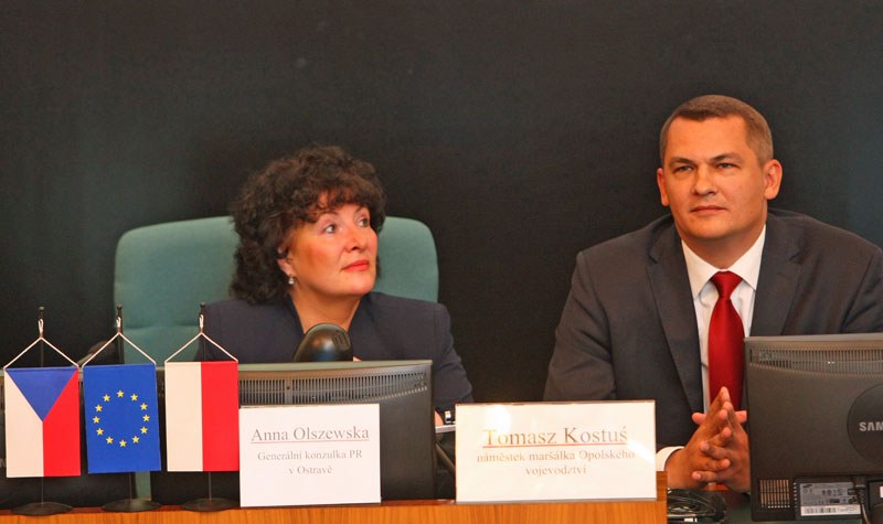 Konzulka A. Olszewska a T. Kostuś z vojv. Opole
