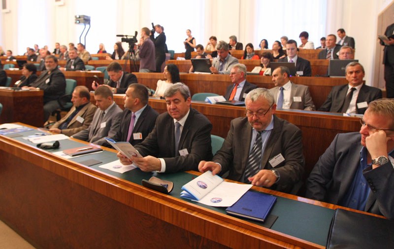 V sále nechyběli zástupci VOKD aj. firem