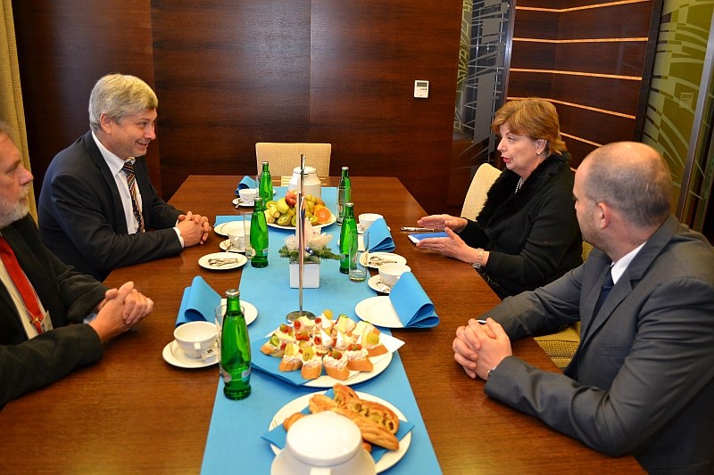 Z přijetí velvyslankyně A. Kellyové