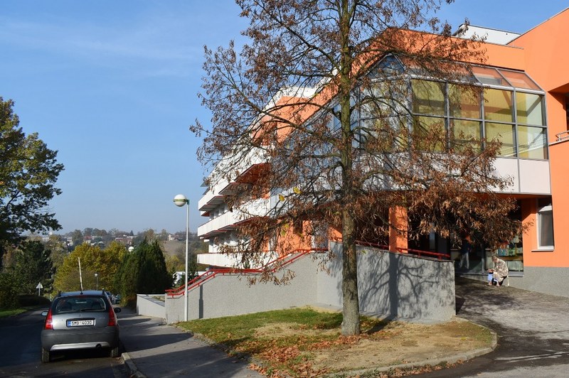 Zateplené budovy léčebny. 