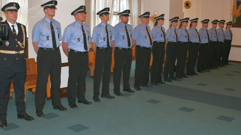 Řady Městské policie Ostrava se rozrostly o třináct nových tváří