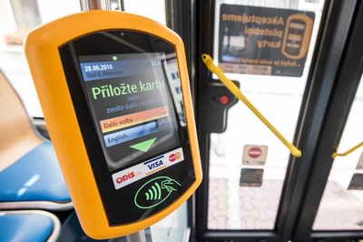 Velkou část pohledávek tvoří dluhy tzv. černých pasažérů vůči DPO. Ilustrační foto: Lukáš Kaboň 