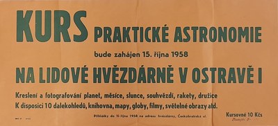 Plakát z roku 1958 zve na astronomický kurz do Lidové hvězdárny. Zdroj: AMO