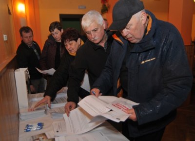 Zájemci o dotaci přivítali i připravený soubor tištěných dokumentů k dotaci. Foto: J. Urban