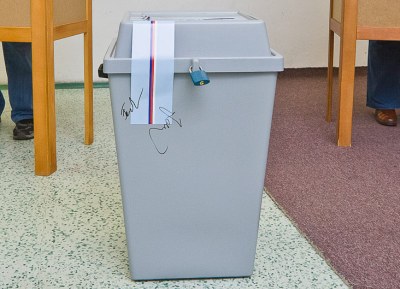 Druhé kolo senátních voleb se konalo ve dnech 17. a 18. října. Foto: J. Zerzoň