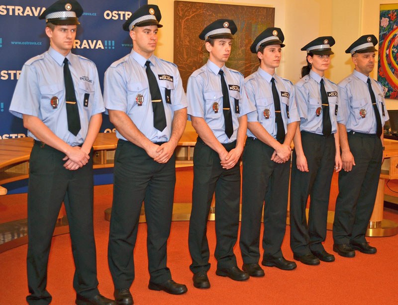 Šest nováčků do řad Městské policie Ostrava Šest nováčků do řad Městské policie Ostrava