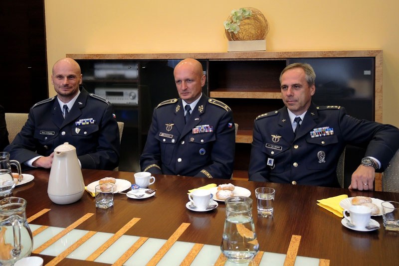 Delegace Vzdušných sil Armády ČR v radnici.