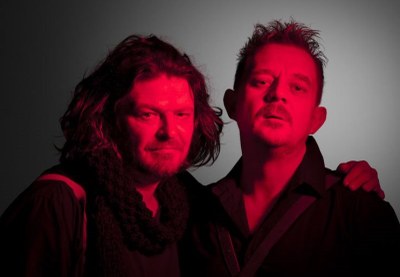 Leoš Noha (vlevo) a Petr Čtvrtníček v premiéře hry Mnoho povyku pro nic. Foto: LSS