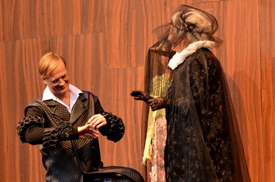 Letošní shakespearovské slavnosti zahájila komedie Dobrý konec všechno spraví. Foto: René Stejskal