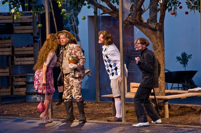 Zahajovacím představením bylo Zkrocení zlé ženy