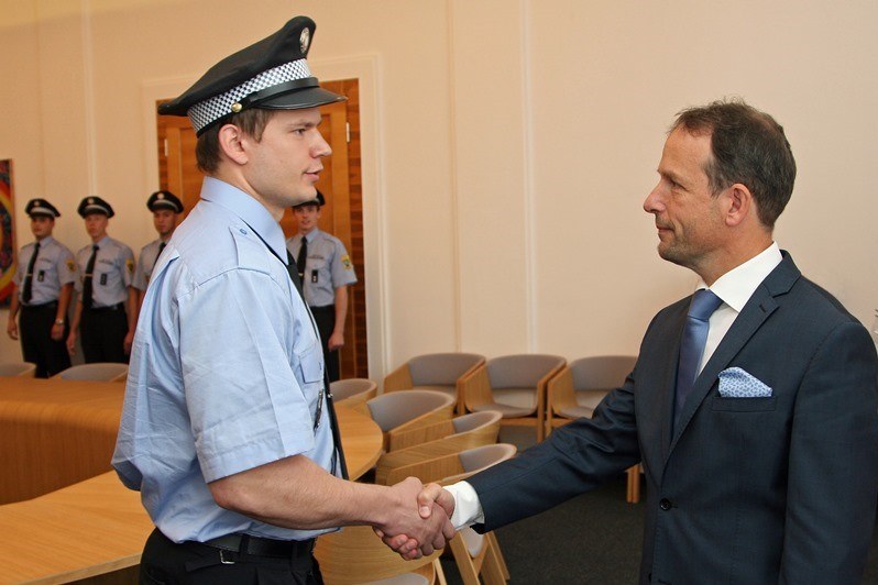 Ke vstupu do řad MPO blahopřál nováčkům primátor Tomáš Macura.