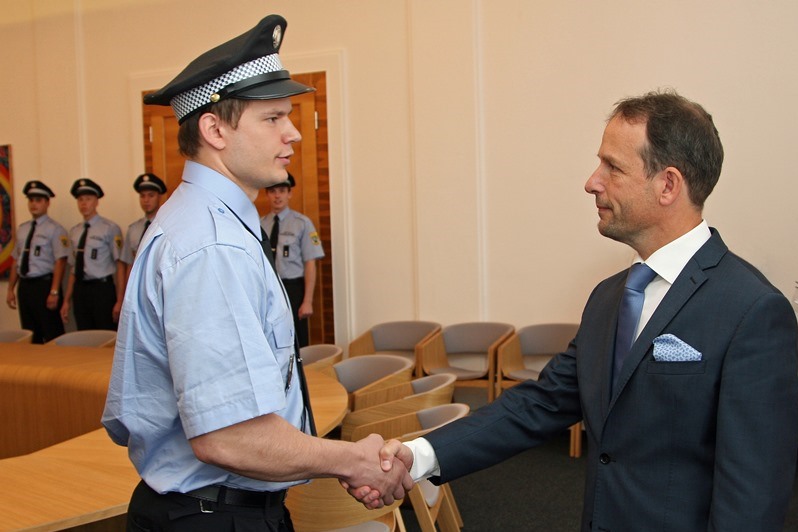 Ke vstupu do řad MPO blahopřál nováčkům primátor Tomáš Macura.