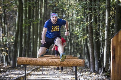 Okruh otestovali krátkým závodem členové Ligy stovkařů. Foto: Jiří Zerzoň