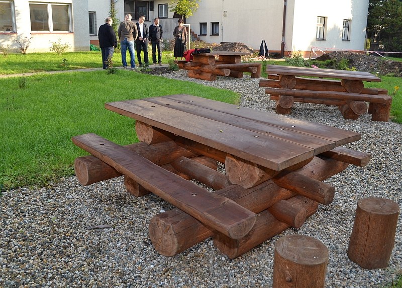 Součástí slavnostního předání byla i venkovní enviromentální učebna