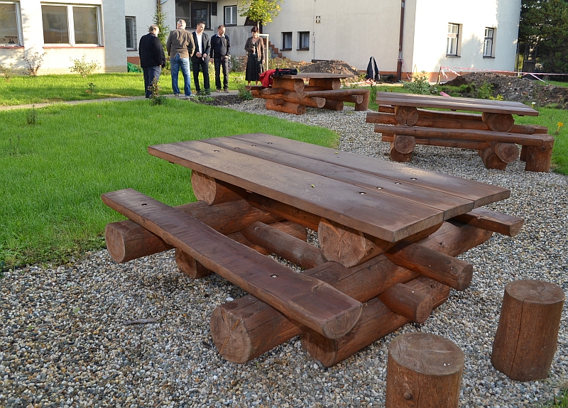 Součástí slavnostního předání byla i venkovní enviromentální učebna