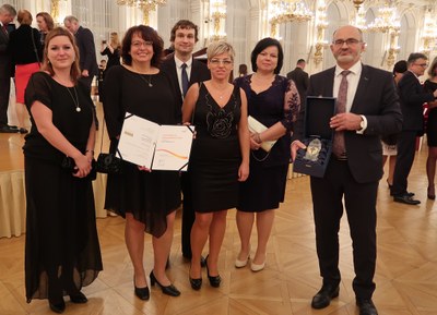 Zástupci OZO Ostrava převzali cenu na Pražském hradě. Foto: OZO