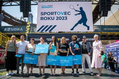 Vítězové ankety Sportovec roku 2023 s ostravským primátorem Janem Dohnalem. Foto: Lukáš Kaboň